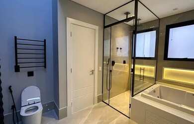 Imagem 11: Casa em Condomínio para Venda em Santana de Parnaíba, Tamboré, 5 dormitórios,...