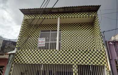 Imagem: A casa possui 2 Dormitórios, 2 Banheiros e está localizado