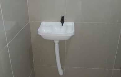 Imagem: A casa possui 2 Dormitórios, 1 Banheiro e está localizado