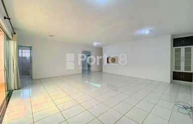 Imagem 2: Condomínio Maria Stella Imóvel espaçoso, com 5 quartos e área de lazer...