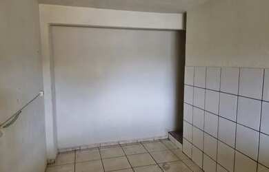 Imagem: O apartamento possui 2 Dormitórios, 1 Banheiro e está localizado