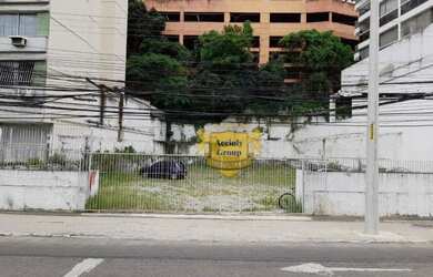 Imagem: O terreno possui 687m² de Área e está localizado em Santa