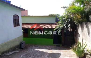 Imagem: A casa possui 3 Dormitórios, 1 Banheiro, 3 Vagas na garagem