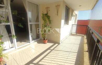 Imagem: O apartamento possui 3 Dormitórios, 3 Banheiros, 1 Vaga na