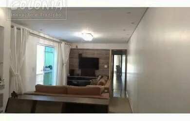 Imagem: O apartamento possui 3 Dormitórios, 1 Banheiro, 2 Vagas na