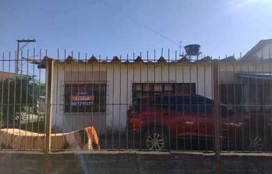 Imagem: A casa possui 1 Dormitório, 1 Banheiro, 60m² de Área e está