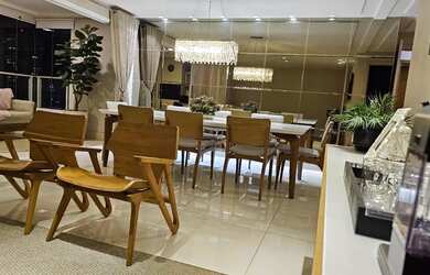 Imagem: O apartamento possui 4 Dormitórios, 5 Banheiros, 180m² de