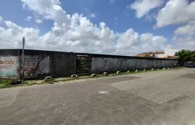 Imagem: O terreno possui 1.408m² de Área e está localizado em Messejana