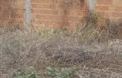 Imagem: O terreno possui 180m² de Área e está localizado em Centro