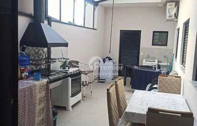 Imagem: A casa em condomínio possui 3 Dormitórios, 2 Banheiros, 2