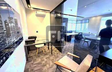 Imagem: O depósito para alugar possui 2 Vagas na garagem e 100m² de