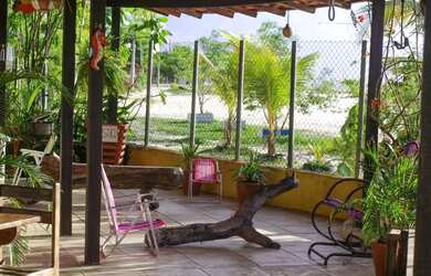 Imagem: A casa possui Acomodam 20 pessoas e está localizado em Maracanã