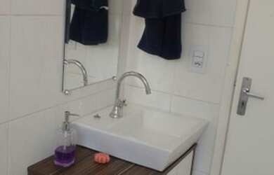 Imagem: O apartamento possui 2 Dormitórios, 2 Banheiros, 1 Vaga na