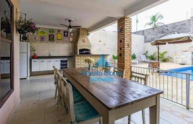 Imagem: A casa em condomínio possui 3 Dormitórios, 4 Banheiros, 4