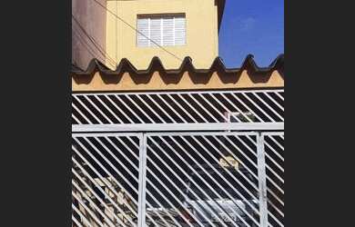 Imagem: A casa possui 2 Dormitórios, 2 Banheiros, 1 Vaga na garagem