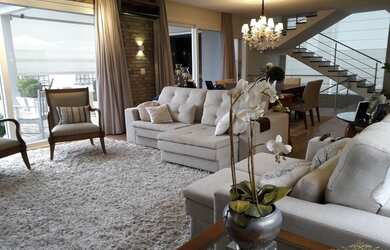 Imagem: A casa em condomínio possui 3 Dormitórios, 4 Banheiros, 4