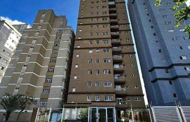 Imagem: O apartamento possui 4 Dormitórios, 5 Banheiros, 3 Vagas na