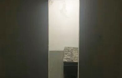 Imagem: A casa possui 2 Dormitórios, 1 Banheiro e está localizado