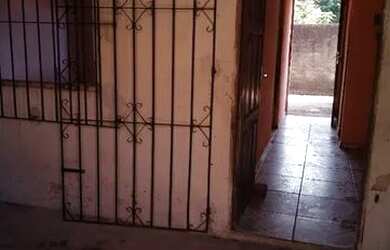 Imagem: A casa possui 1 Dormitório e está localizado em Icuí, Ananindeua