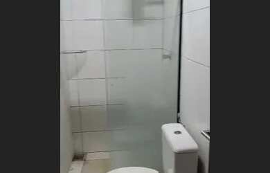 Imagem: A casa possui 2 Dormitórios, 1 Banheiro e está localizado