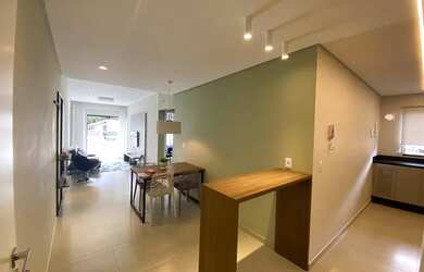 Imagem: O apartamento possui 1 Dormitório, 2 Banheiros, 1 Vaga na garagem