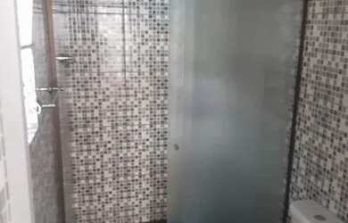 Imagem: A casa possui 1 Dormitório, 1 Banheiro, 1 Vaga na garagem e