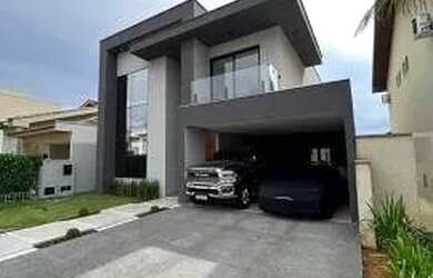 Imagem: A casa possui 2 Dormitórios, 1 Banheiro, 2 Vagas na garagem