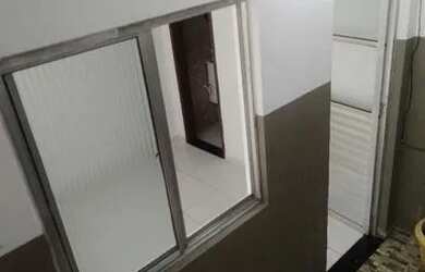 Imagem: A casa possui 1 Dormitório, 1 Banheiro e está localizado