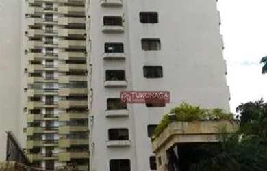 Imagem: O apartamento possui 4 Dormitórios, 5 Banheiros, 3 Vagas na