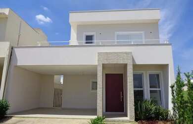 Imagem: A casa em condomínio possui 4 Dormitórios, 3 Banheiros, 4