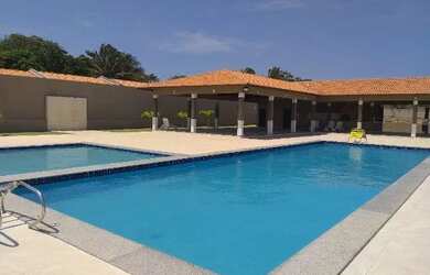 Imagem: A casa em condomínio possui 2 Dormitórios, 1 Banheiro, 2 Vagas