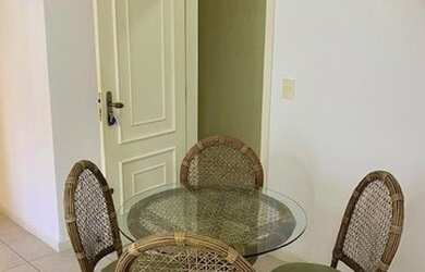 Imagem 8: Apto 01 dormitório com cama de casal, 02 criados-mudos, armário e ventilador...