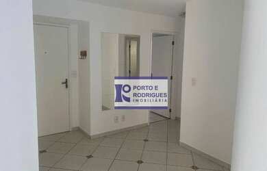 Imagem: O apartamento possui 1 Dormitório, 1 Banheiro, 1 Vaga na garagem