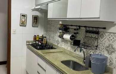 Imagem: O apartamento possui 2 Dormitórios, 2 Banheiros, 2 Vagas na