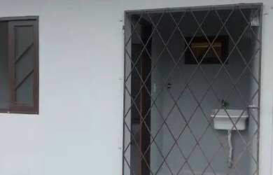 Imagem: O apartamento possui 1 Dormitório, 1 Banheiro, 1 Vaga na garagem