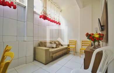 Imagem: O apartamento possui 2 Dormitórios, 1 Banheiro, 75m² de Área