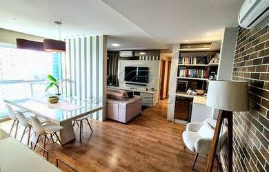 Imagem: O apartamento possui 2 Dormitórios, 2 Banheiros, 1 Vaga na