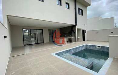 Imagem: A casa em condomínio possui 3 Dormitórios, 4 Banheiros, 4