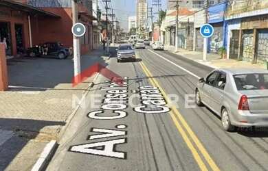 Imagem: O depósito possui 2 Vagas na garagem, 198m² de Área e está