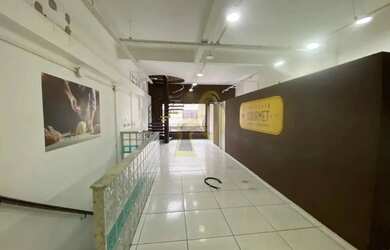 Imagem: O depósito possui 300m² de Área e está localizado em Pinheiros