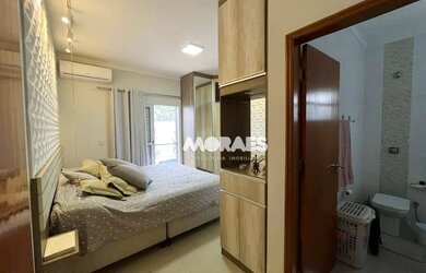 Imagem 15: Casa com 3 quartos, 1 suíte, 4 vagas, à venda, 193 m² por R$ 680.000...