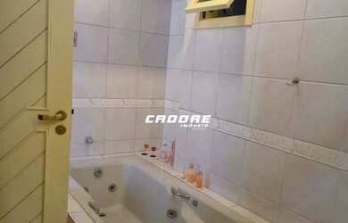 Imagem 10: Excelente Residência com Piscina no Bairro Velha