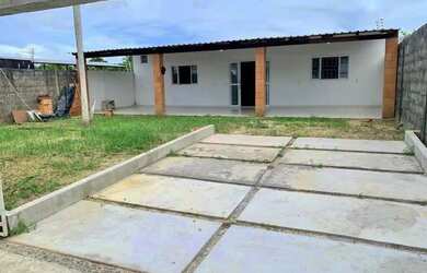 Imagem: A casa em condomínio possui 2 Dormitórios, 2 Banheiros, 2