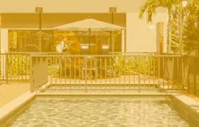 Imagem: O apartamento possui 2 Dormitórios, 1 Banheiro, 1 Vaga na garagem