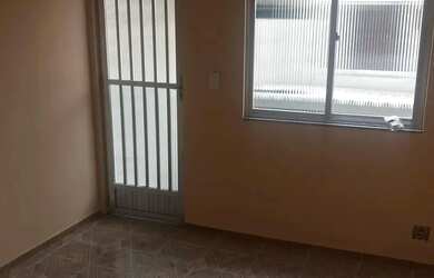 Imagem: A casa possui 1 Dormitório, 1 Banheiro e 50m² de Área e está