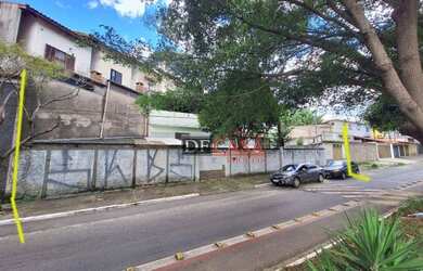 Imagem: O terreno possui 330m² de Área e está localizado em Cidade