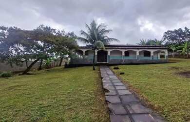 Imagem: A fazenda possui 2.100m² de Área e está localizado em Malícia