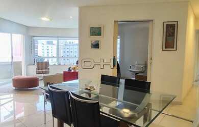 Imagem: O apartamento possui 3 Dormitórios, 2 Banheiros, 3 Vagas na