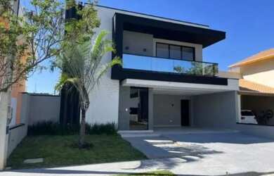 Imagem: A casa em condomínio possui 3 Dormitórios, 3 Banheiros, 4