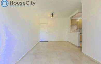 Imagem: O apartamento possui 1 Dormitório, 1 Banheiro, 1 Vaga na garagem